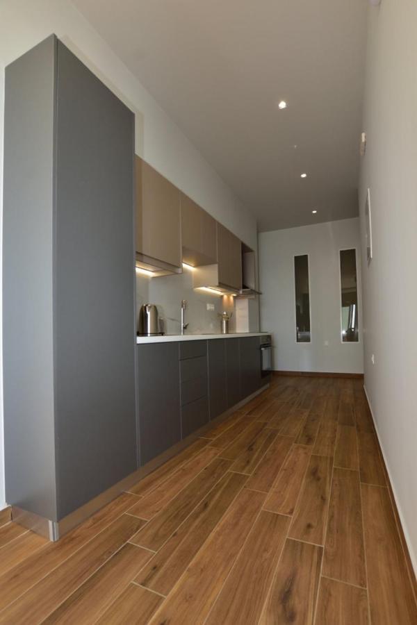 Gonis Grand Luxury Suite ปาไลโอโกรา ภายนอก รูปภาพ