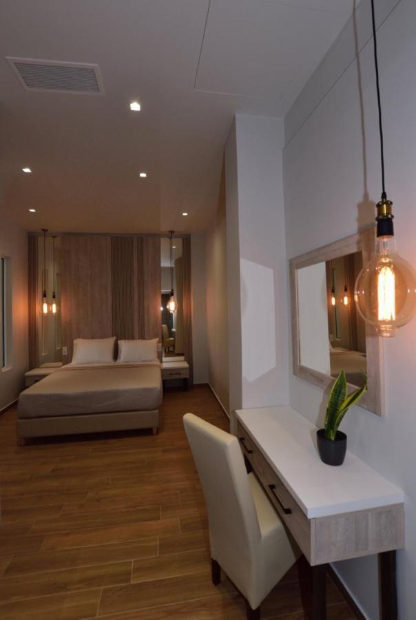 Gonis Grand Luxury Suite ปาไลโอโกรา ภายนอก รูปภาพ